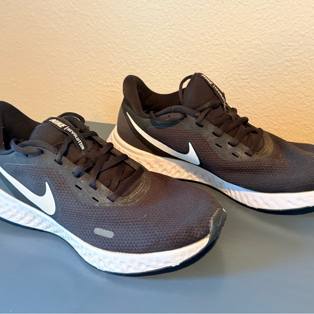 Nike Running Sneakers sz 7.5